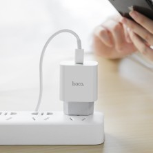 HOCO C76A Plus 20W Fast Charger with Lightning Cable - Efficiency and Portability